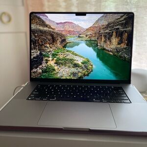 MacBook Pro 16-inch with M1 Pro Chip (2021)